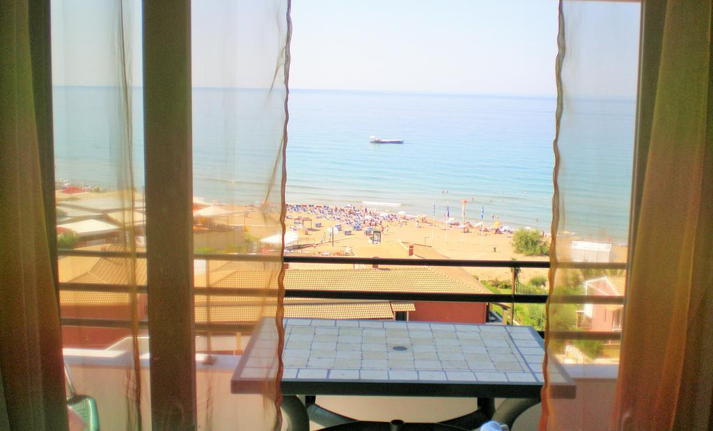 Menigos Resort - Διαμέρισμα Αριθμός 168 ペレカス エクステリア 写真